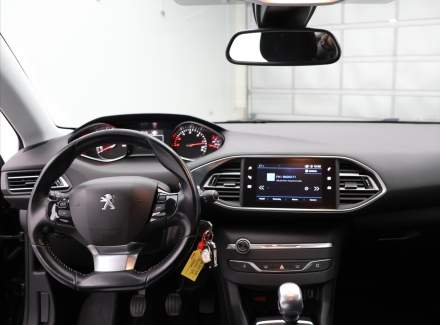 Peugeot - 308