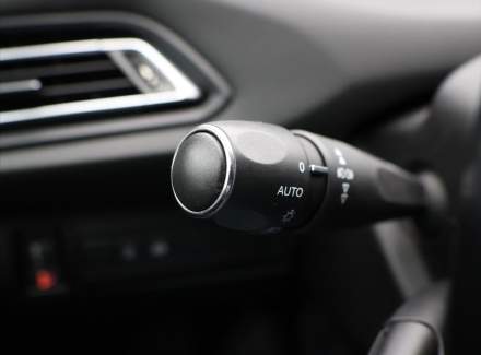 Peugeot - 308