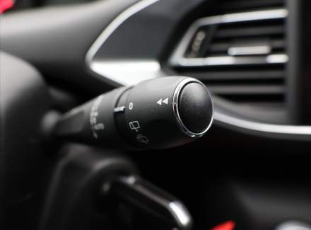 Peugeot - 308