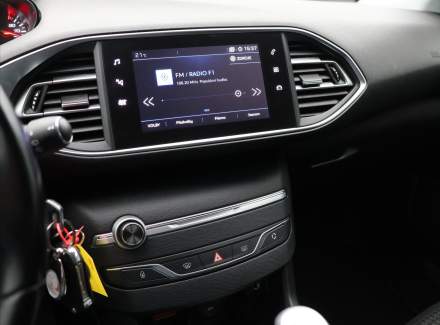 Peugeot - 308