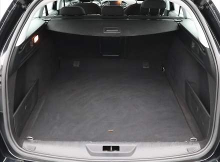 Peugeot - 308