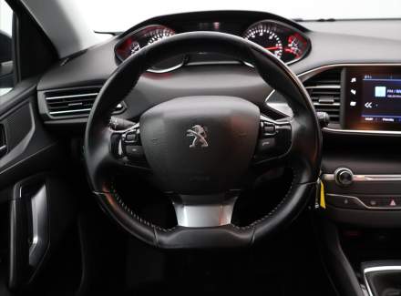 Peugeot - 308