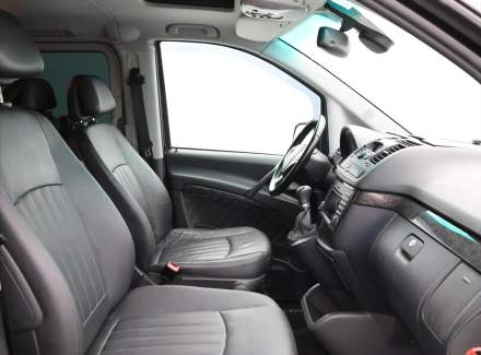 Mercedes-Benz - Viano