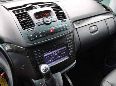 Mercedes-Benz - Viano