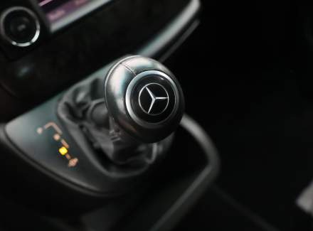 Mercedes-Benz - Viano