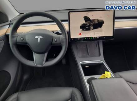 Tesla - Model Y
