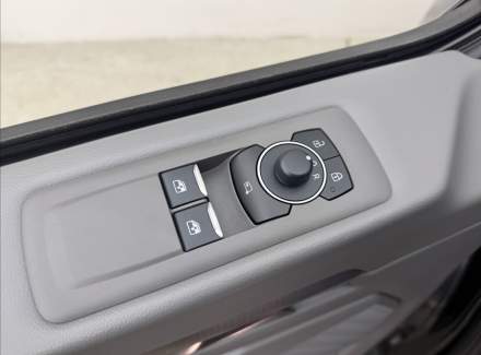Volkswagen - Caravelle