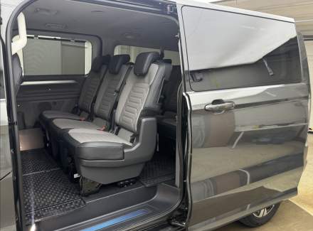 Volkswagen - Caravelle