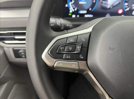 Volkswagen - Caravelle
