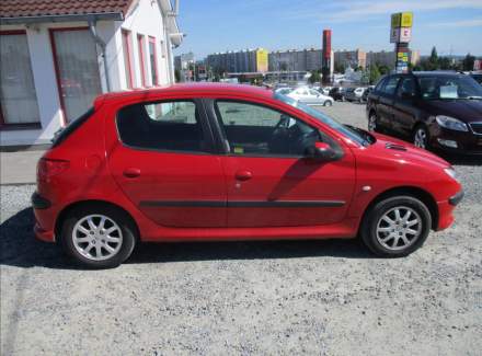 Peugeot - 206