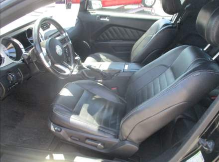 Ford - Mustang