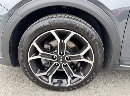 Kia - XCeed