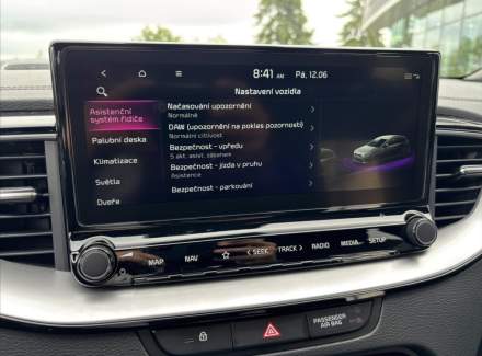 Kia - XCeed
