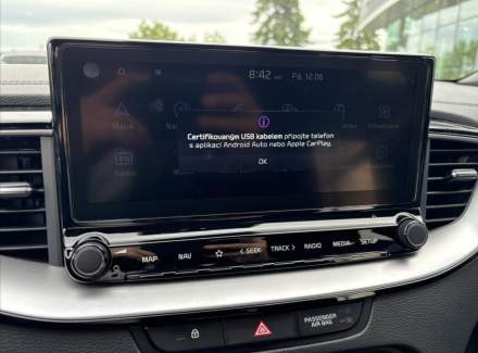 Kia - XCeed