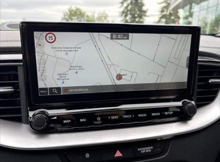 Kia - XCeed