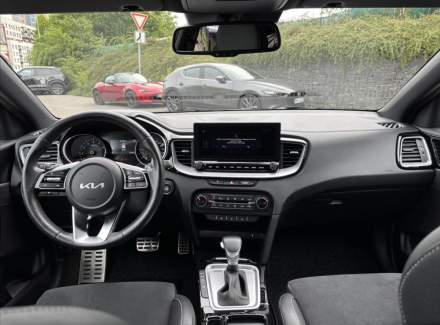Kia - XCeed