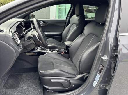 Kia - XCeed