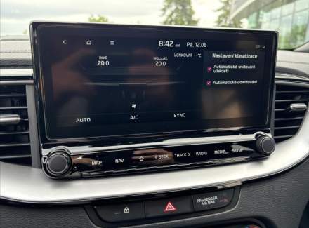 Kia - XCeed