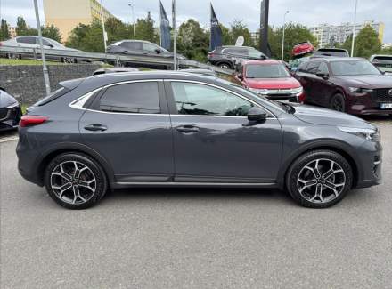Kia - XCeed