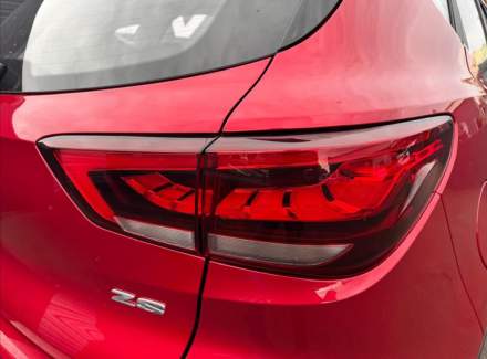 MG - ZS
