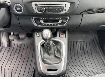 Renault - Megane