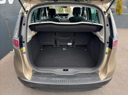 Renault - Megane