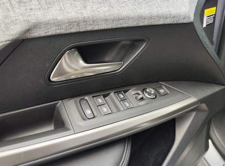 Peugeot - 3008