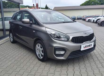 Kia - Carens
