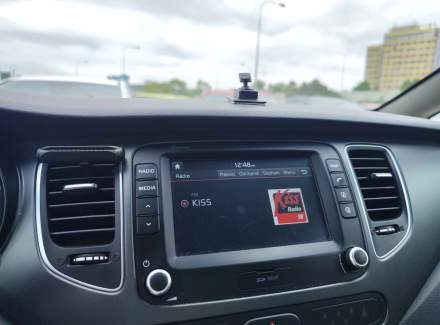 Kia - Carens