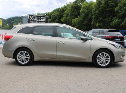 Kia - Cee'd