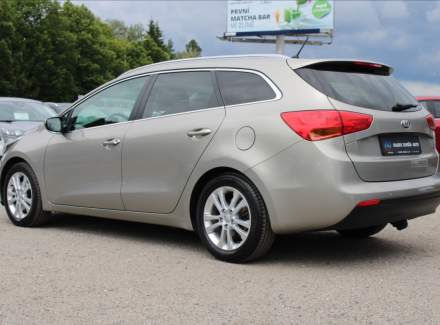 Kia - Cee'd