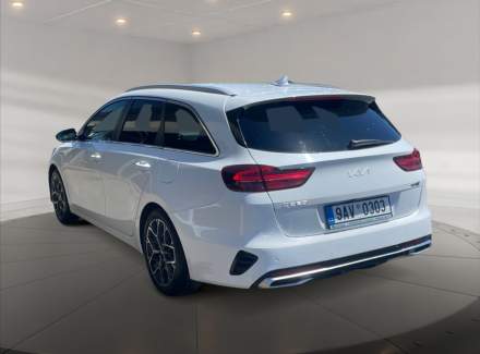 Kia - Cee'd