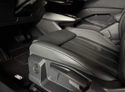 Audi - Q4 e-tron