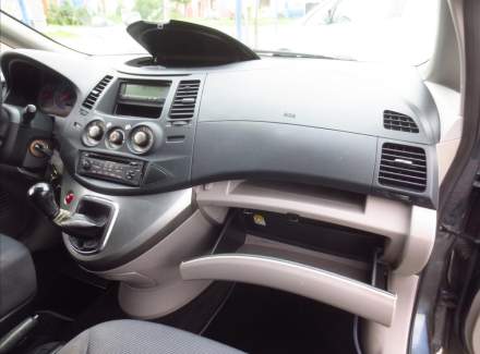 Mitsubishi - Grandis