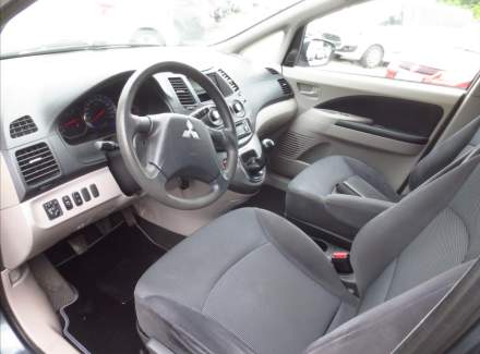 Mitsubishi - Grandis