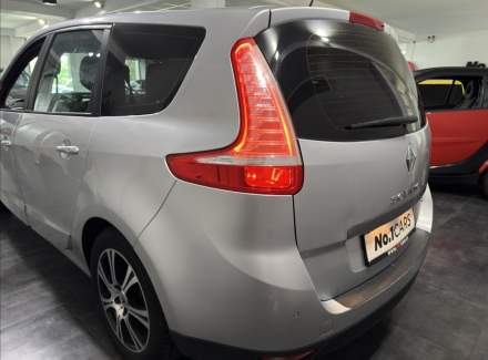Renault - Scenic