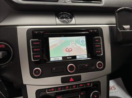 Volkswagen - Passat