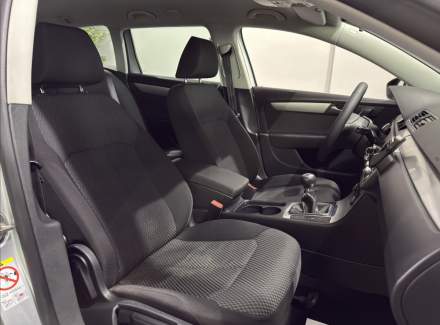 Volkswagen - Passat