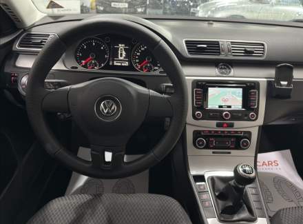 Volkswagen - Passat
