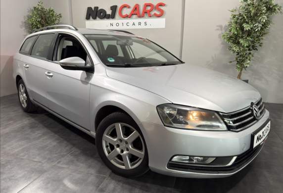Volkswagen - Passat