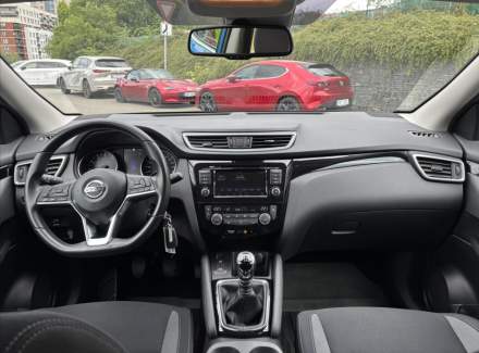 Nissan - Qashqai