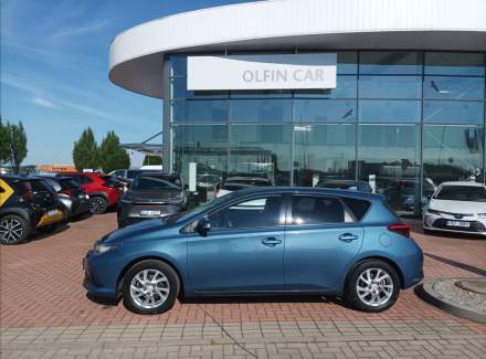 Toyota - Auris