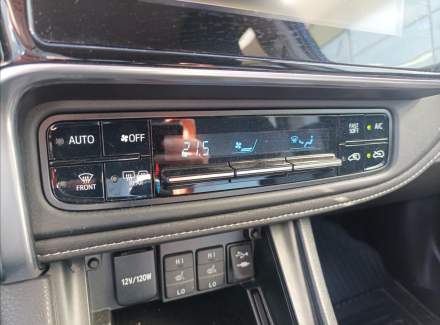 Toyota - Auris