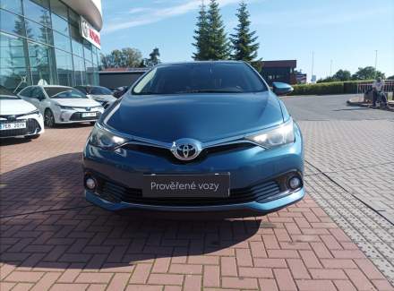 Toyota - Auris