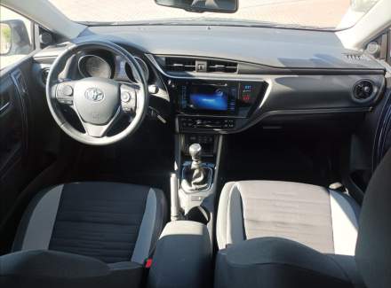 Toyota - Auris