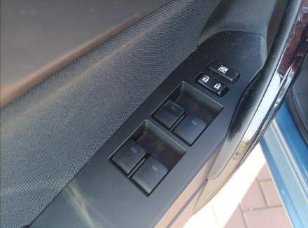 Toyota - Auris
