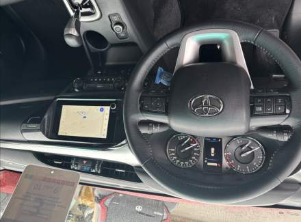 Toyota - Hilux