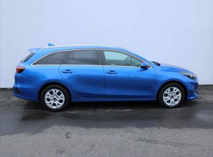 Kia - Cee'd