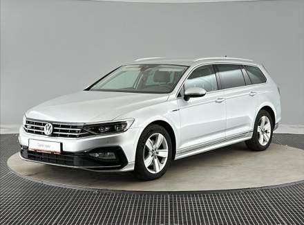 Volkswagen - Passat