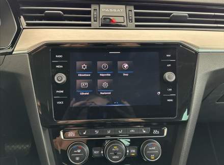Volkswagen - Passat